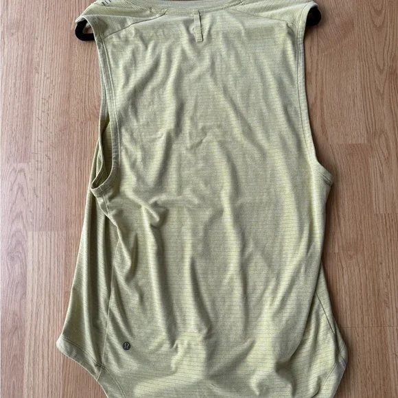 lululemon athletica Yellow Muscle Tee - Picture 3 of 3